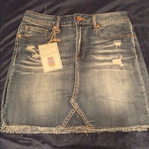 Distressed denim skirt sz 5